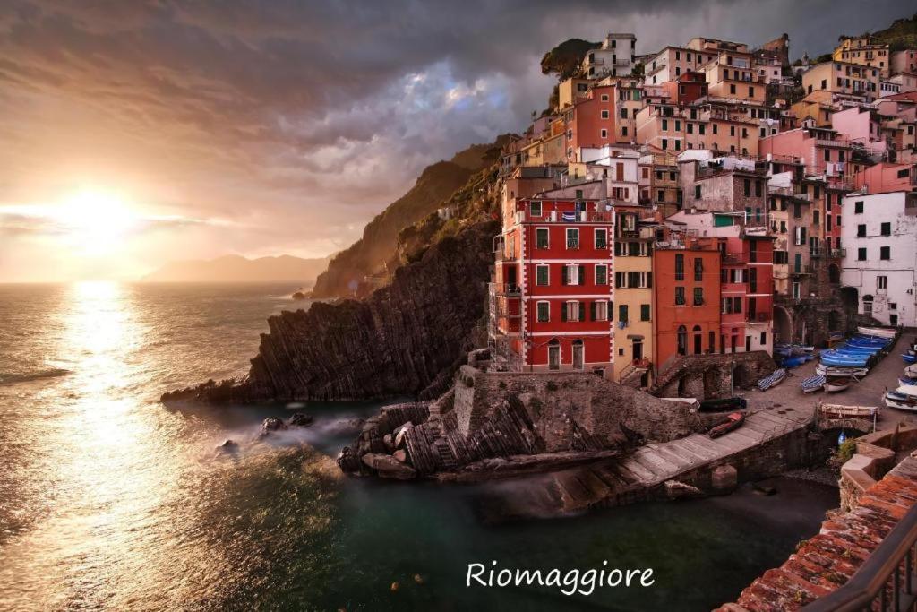 Cinque Terre Bridge Apartment Специя Екстериор снимка