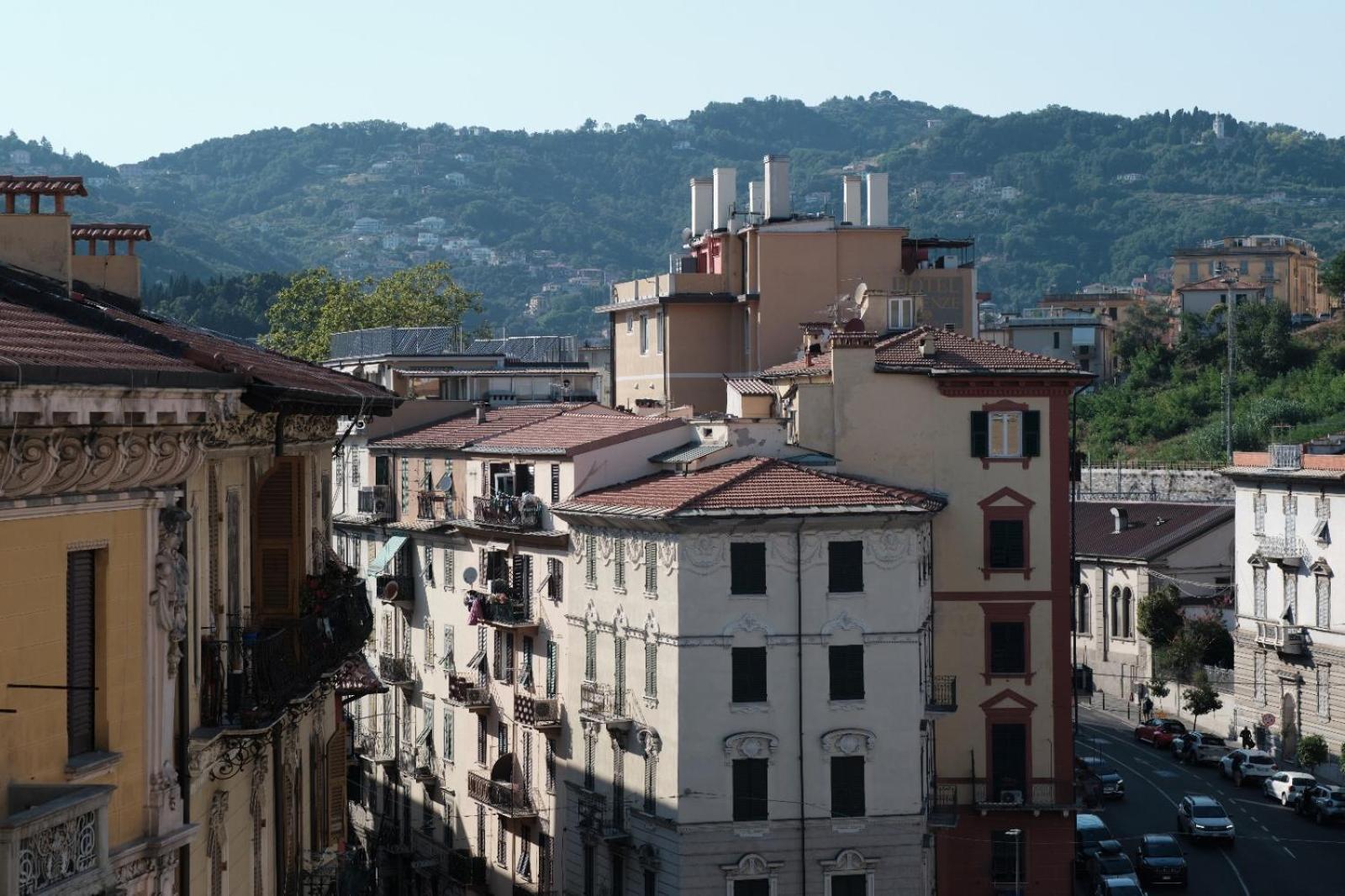 Cinque Terre Bridge Apartment Специя Екстериор снимка